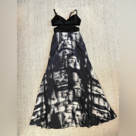 BCBG Maxazria Viviane Cutout Tie Dye Formal Maxi Dress Size 0 - Picture 15 of 16